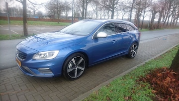 Volvo V60 D4 Business Sport (2018)