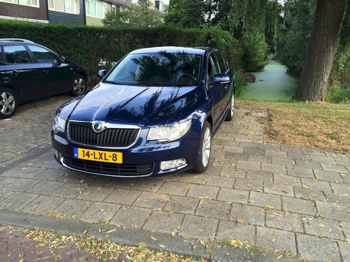Skoda Superb 1.4 TSI Comfort Businessline (2010)