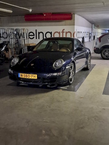 Porsche 911 Carrera Coupé (2004)