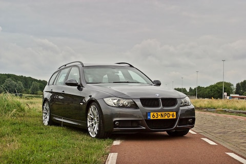 BMW 325i Touring High Executive