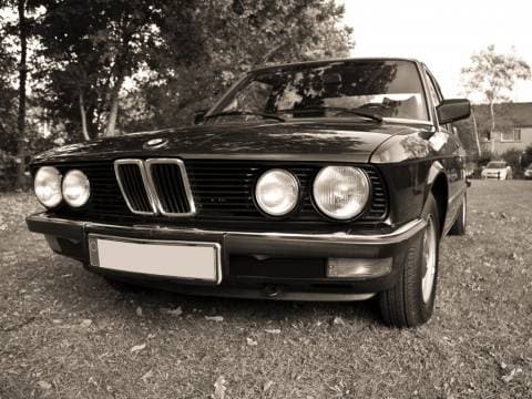 BMW 520i (1983)
