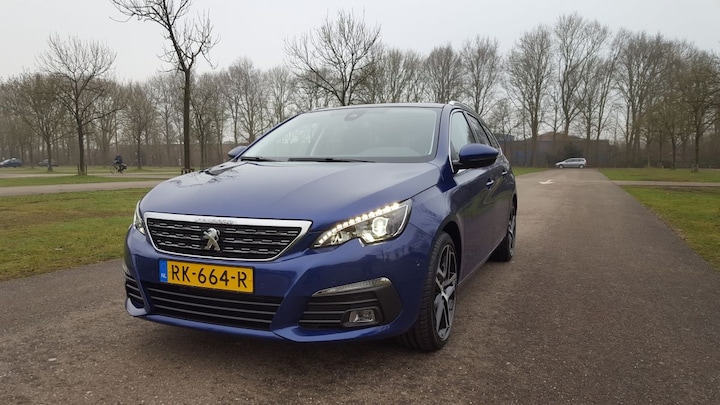 Peugeot 308 SW Allure 1.2 PureTech 130 (2018)