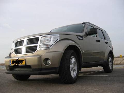 Dodge Nitro 3.7 V6 4x4 SXT (2007)