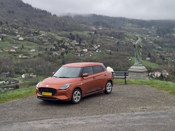 Suzuki Swift 1.2 Smart Hybrid Select (2025)