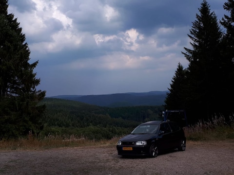 Volkswagen Polo 1.6 16V GTI (2000)