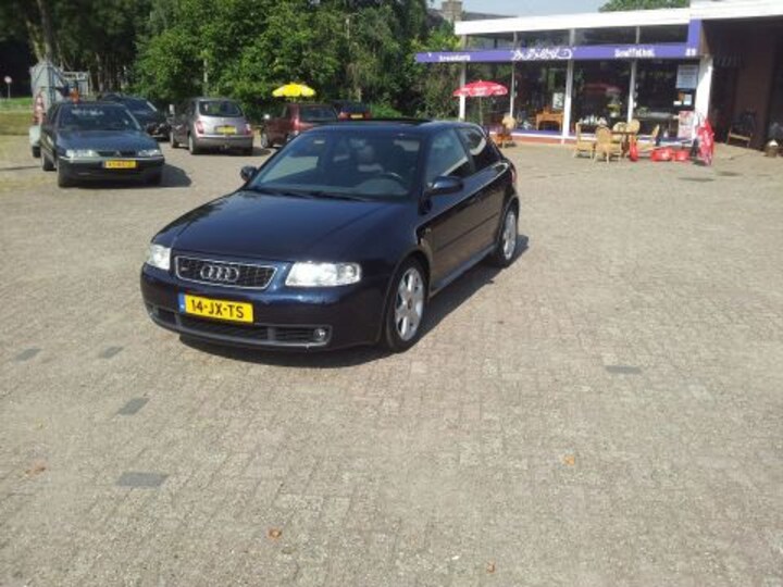 Audi S3 quattro