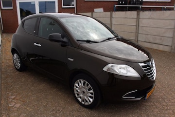 Lancia Ypsilon TwinAir 85 Silver (2011)