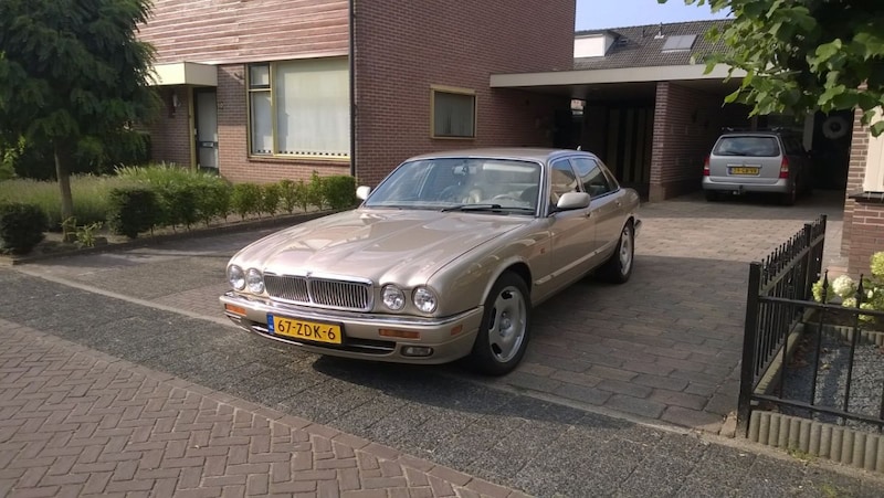 Jaguar Sovereign 3.2 (1995)