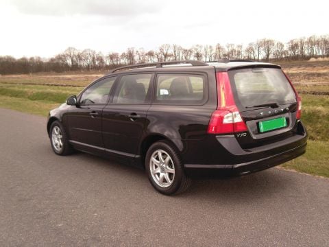 Volvo V70 2.4D Momentum (2009)