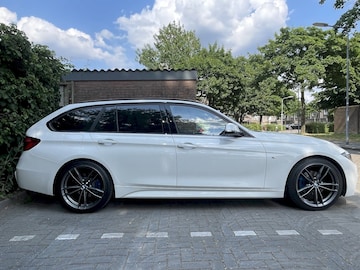 BMW 318i Touring M Sport Corporate Lease (2019)