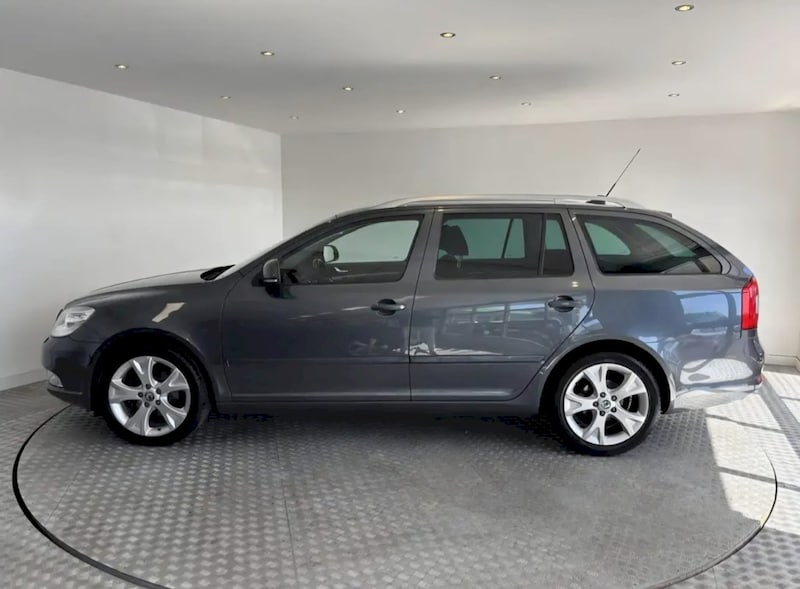 Skoda Octavia Combi 1.2 TSI Elegance Businessline (2011)