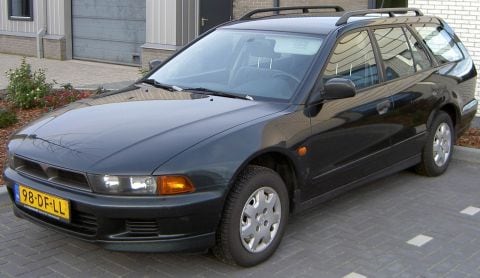 Mitsubishi Galant Station Wagon 2.0 GLXi (1999)