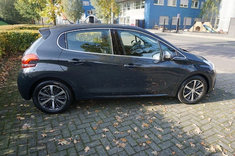 Peugeot 208 Allure 1.6 BlueHDi 100