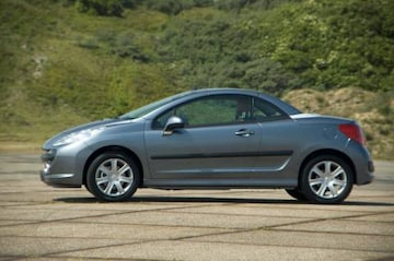 Peugeot 207 CC Première 1.6-16V VTi (2007)