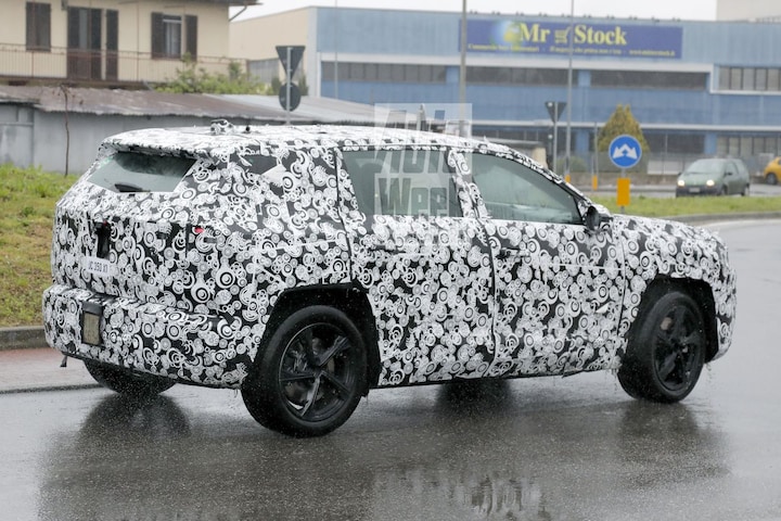 Jeep Compass spyshots