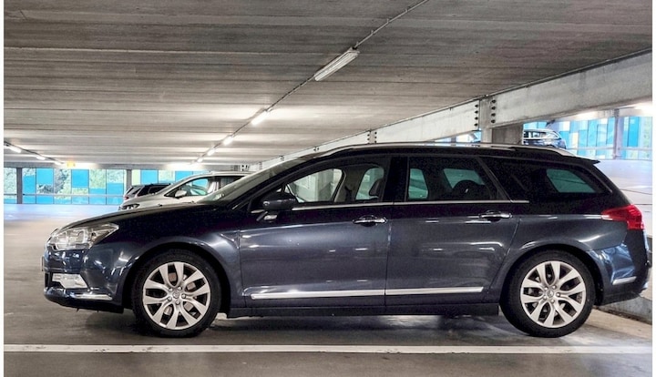 Citroen C5 Tourer 2.7 HDiF Exclusive (2008)