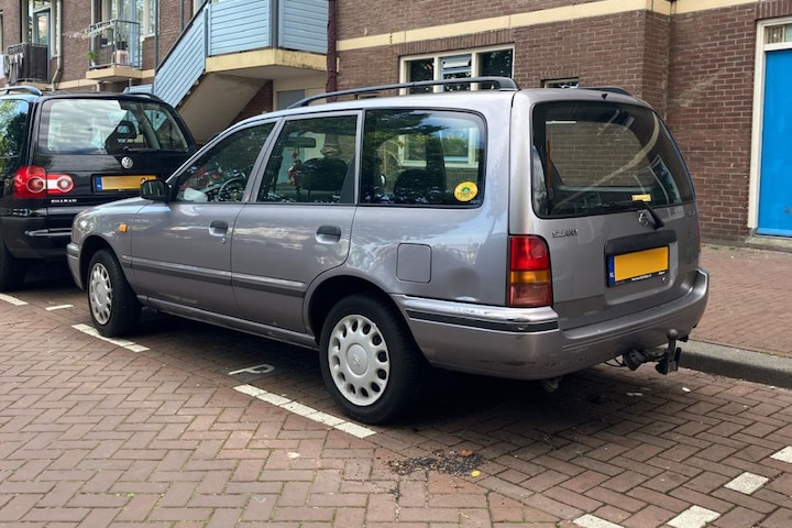 Nissan Sunny