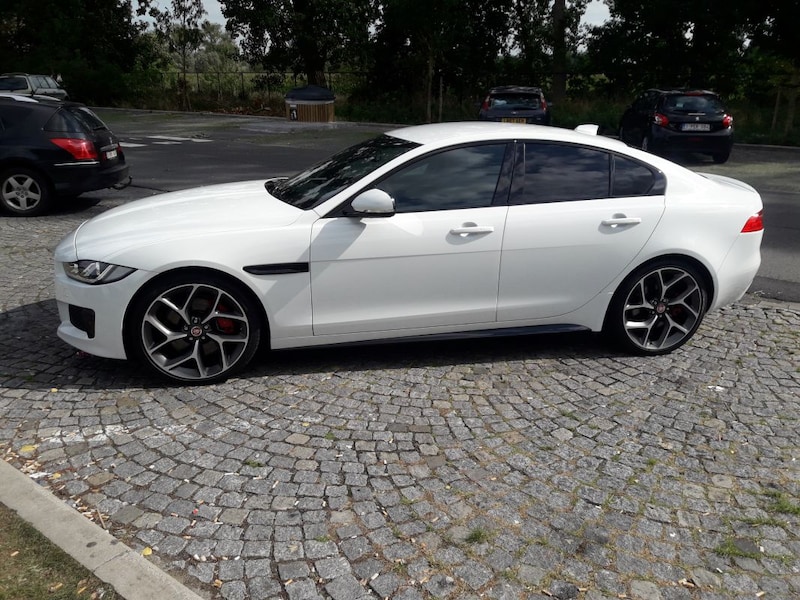 Jaguar XE 3.0 S (2016)