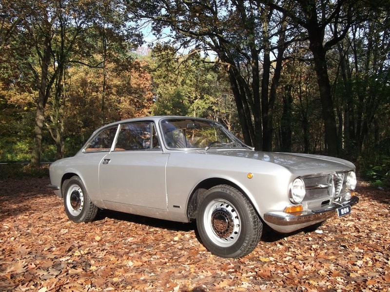 Alfa Romeo GT Junior (1971)
