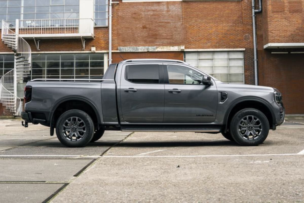 Ford Ranger nu ook met vijf zitplaatsen op grijs kenteken - AutoWeek