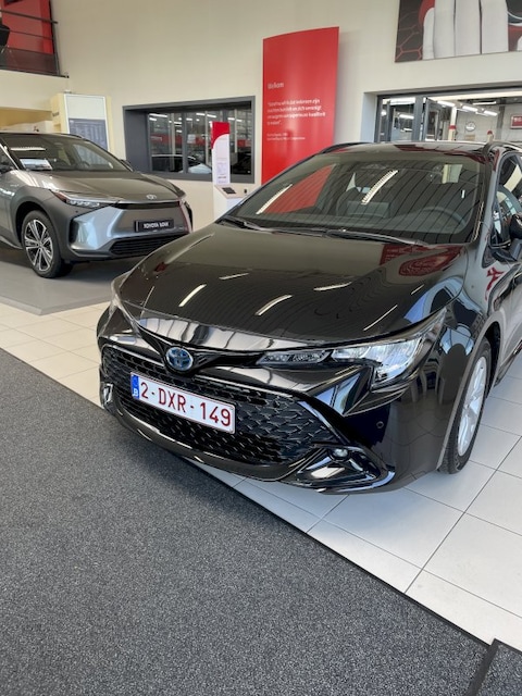 Toyota Corolla Touring Sports Hybrid 140 Business Plus (2023)