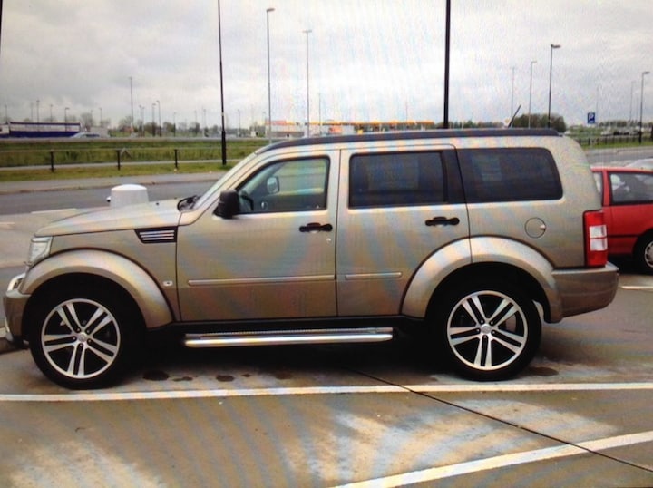 Dodge Nitro 3.7 V6 4x4 SXT (2008)