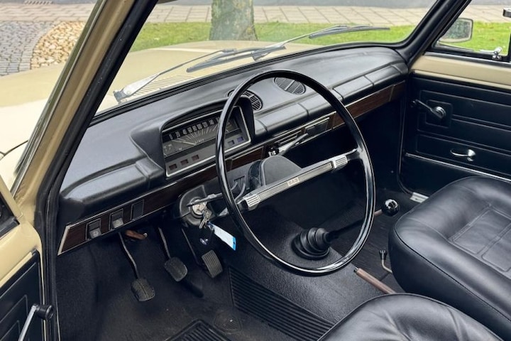 Lada 1200