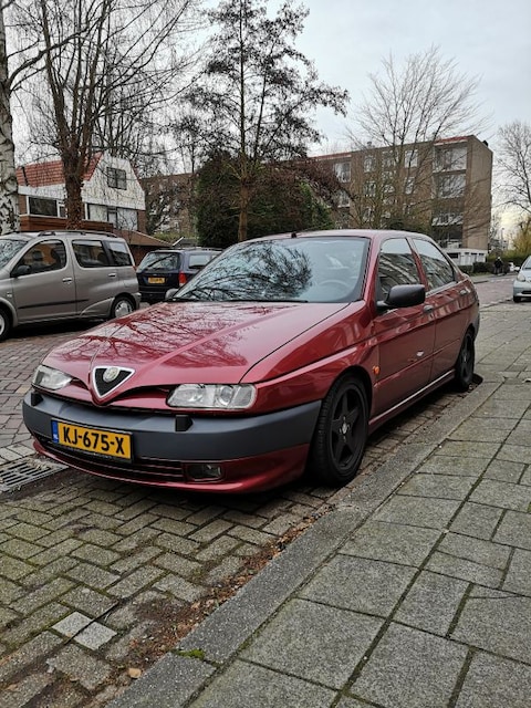 Alfa Romeo 146 1.7 i.e. 16V L