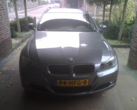 BMW 318i Touring (2008)
