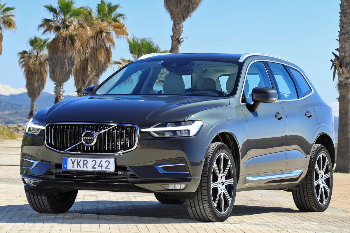 Volvo XC60 T6 Plug-in Hybrid AWD Essential Edition prijs en