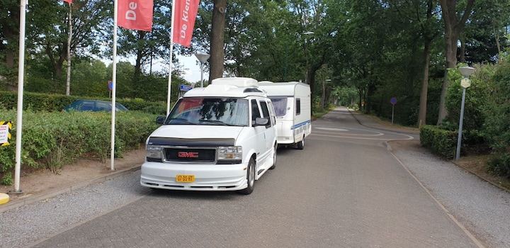 Chevrolet Chevy Van (1999)