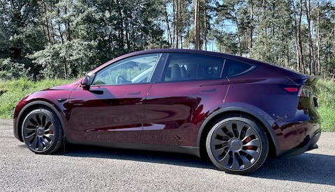 Tesla Model Y Performance AWD