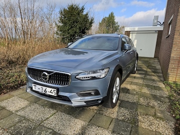Volvo V90 Cross Country B6 AWD Pro (2021)