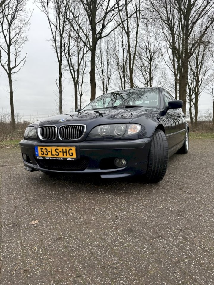 BMW 330i Executive (2003)