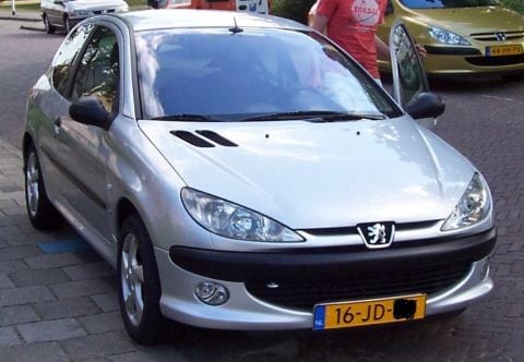 Peugeot 206 XS 2.0 HDI (2002)