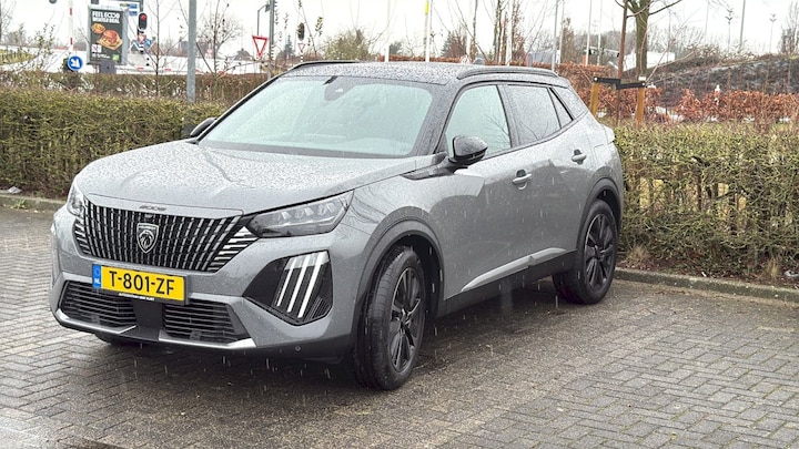 Peugeot e-2008 GT EV 54kWh 156 (2023)