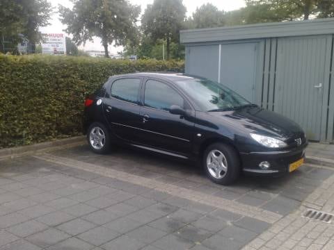 Peugeot 206 Air-line 1.4 HDI (2007)