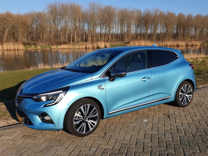 Renault Clio Hybrid 140 Initiale Paris (2020)
