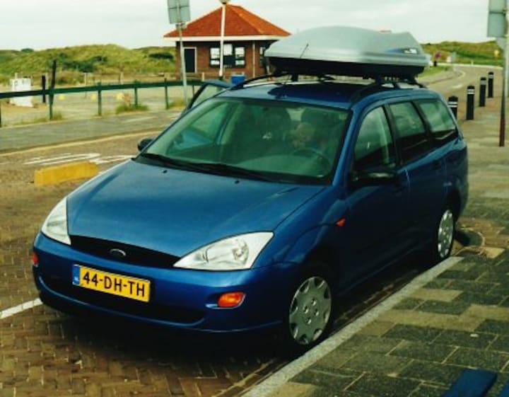 Ford Focus Wagon 1.6i 16V Trend