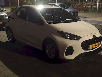 Mazda 2 Hybrid Centre-Line (2025)