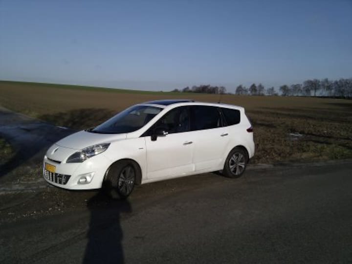 Renault Grand Scénic 1.6 dCi 130 Bose (2012)