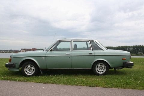 Volvo 264 GL 2.7 Overdrive (1977)