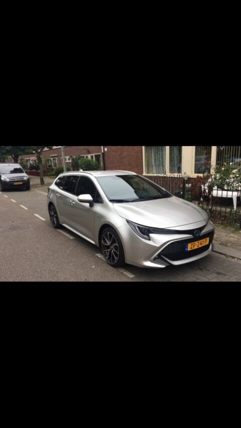 Toyota Corolla Touring Sports 2.0 Hybrid Business Intro S (2019)