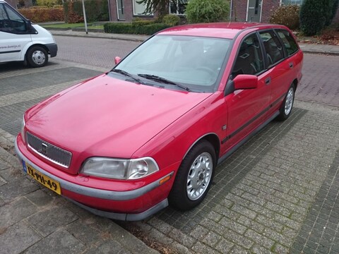 Volvo V40 1.8