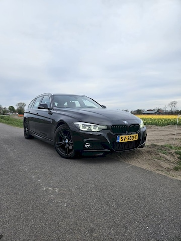 BMW 320i Touring (2018)