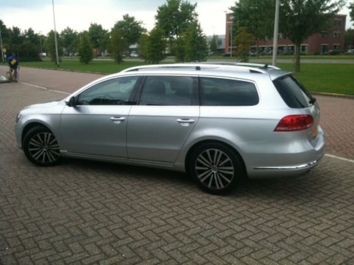 Volkswagen Passat Variant 1.6 TDI 105pk BlueM. T. Highline (2011)