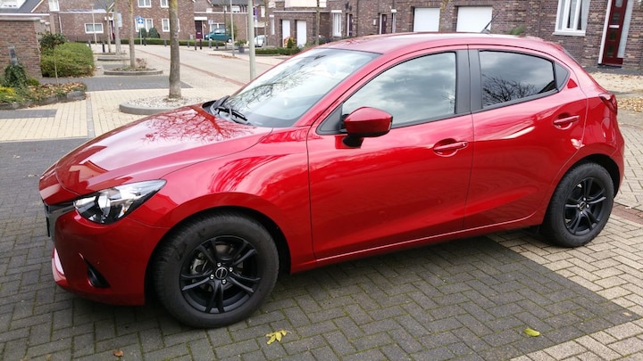 Mazda 2 SkyActiv-G 90 GT-M Line (2016)