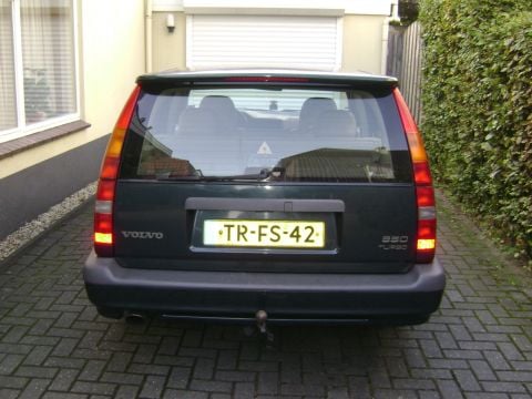 Volvo 850 T-5 2.3i 20V Turbo Estate Exclusive-Line (1995)