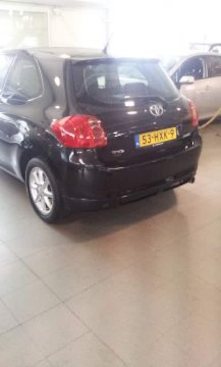 Toyota Auris 1.3 16v VVT-i Aspiration (2009)