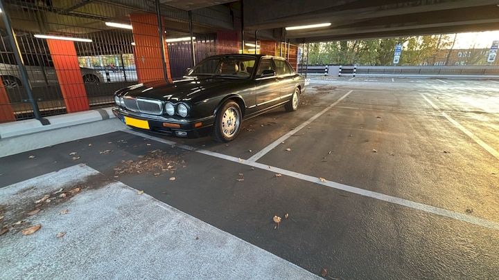 Jaguar XJ6 3.2 (1996)